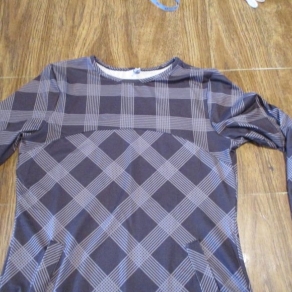Bundle 3 for $15 - Grey plaid long sleeve dress - Picture 2 of 5